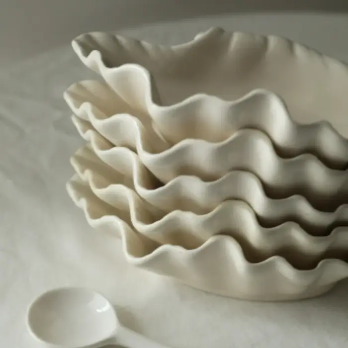 Ensemble d'assiettes en céramique scandinave