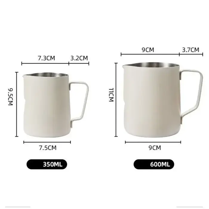 Pichet à mousse de café et de lait