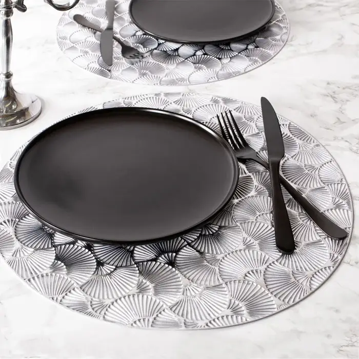 Tapis de Table à fleurs dorées