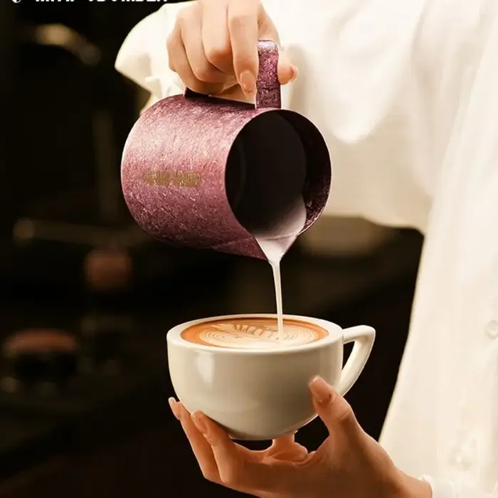 MHW‑3BOMBER Pichet à lait en titane pur pour latte art
