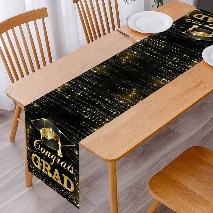 Chemin de table et nappe de table pour la promotion 2026