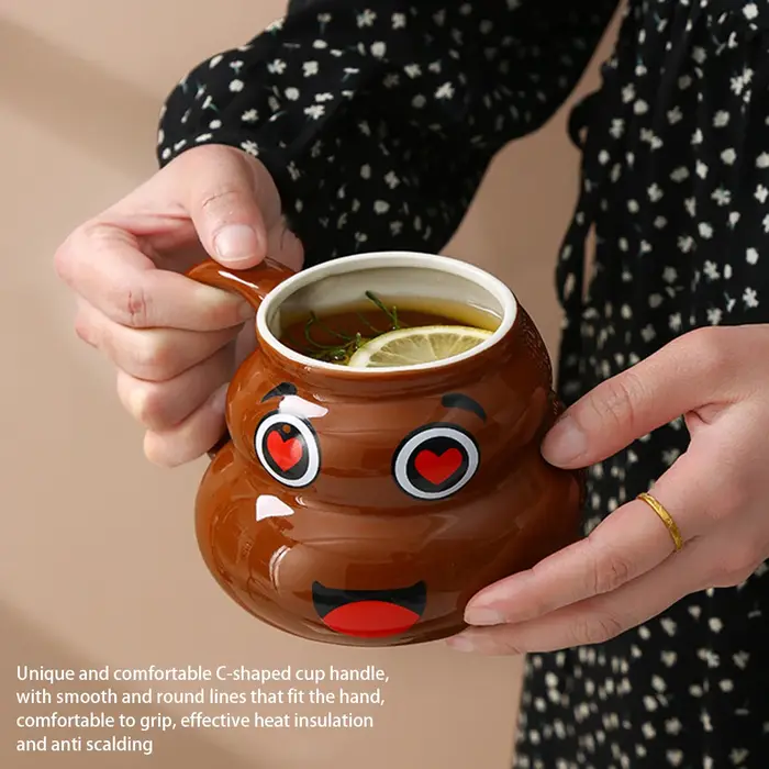 Tasse en céramique de merde