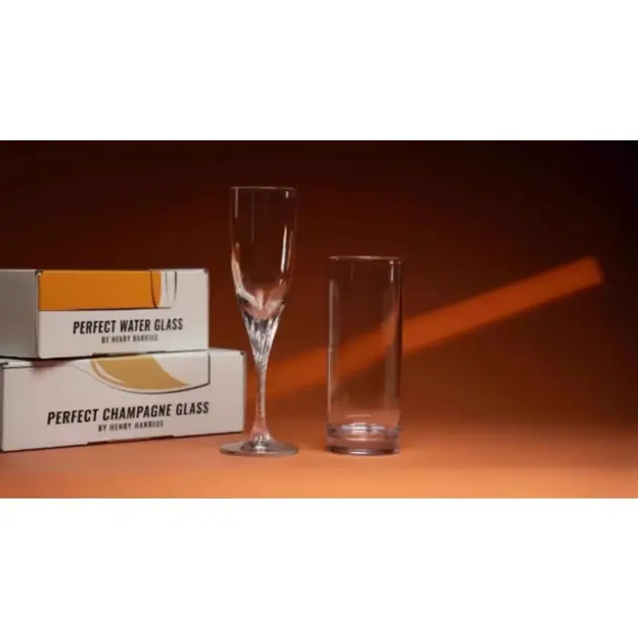 Verre à eau parfait et verre à Champagne parfait par Henry H