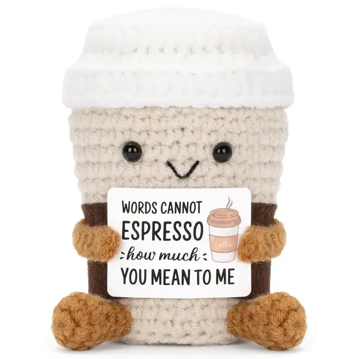 Nouveau drôle Crochet soutien émotionnel café poupée avec carte ornement de bureau à la main tricoté