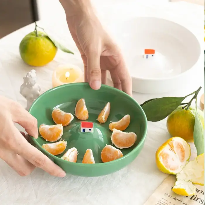 Assiette abstraite en céramique pour la maison