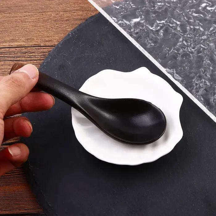 Cuillère à soupe en céramique japonaise