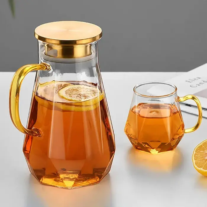 Bouteille d'eau en verre de grande capacité