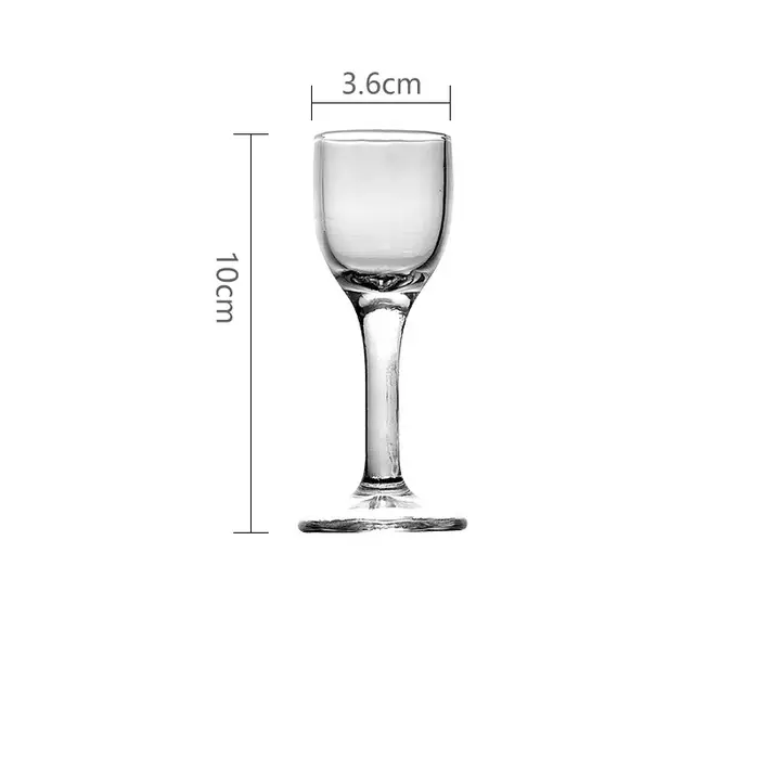 Ensemble de verres à liqueur à pied haut