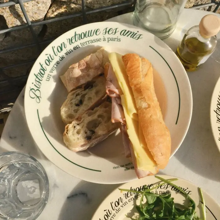Assiette à manger occidentale en céramique