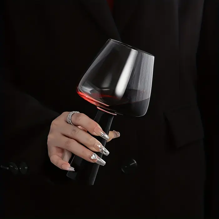 Verre à pilier noir rétro