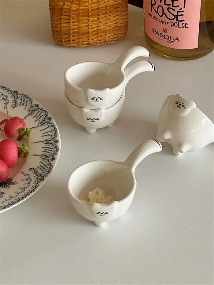 Petite tasse à café et à lait en forme de chat, petit bol à saccharine en céramique avec poignée, petite assiette à ingrédients mignons, 20ml, 0.7oz