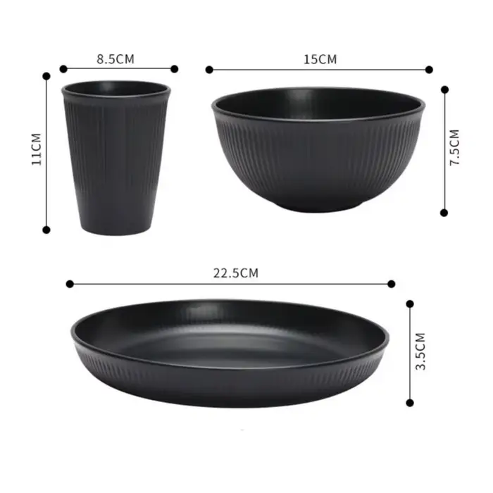 Ensemble de couverts en plastique noir