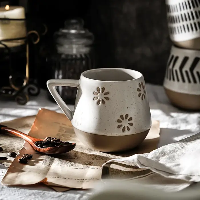 Tasse en céramique créative peinte à la main