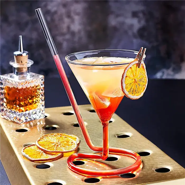 Verre spirale Cocktail tasse créative verre paille verres à vin Triangle jus Martini vin rouge whisky tasses fête Bar vin ensemble cadeau