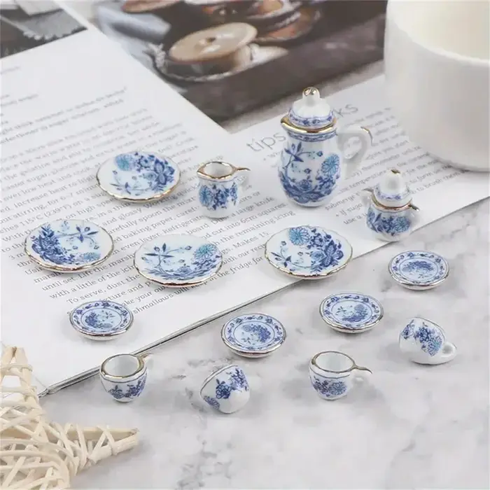 Service à thé Miniature Vintage en porcelaine blanche, Pot, tasse, assiette, vaisselle, maison de po