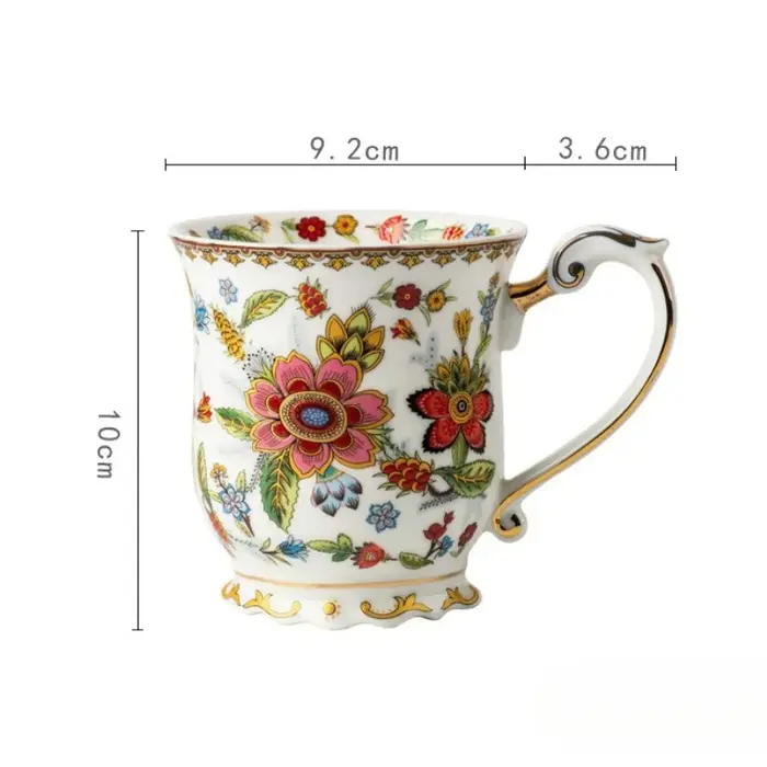 Tasse à café en porcelaine bleue et blanche française