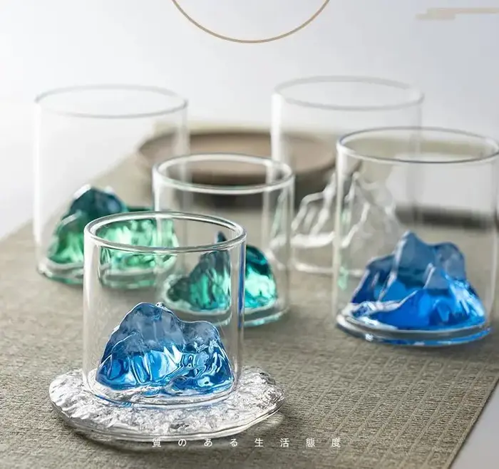 Corlor montagne verre