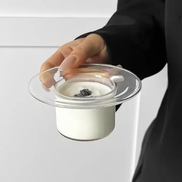 Verre en forme de chapeau de paille transparent, bol en verre à cocktail, crème glacée mignonne, vin