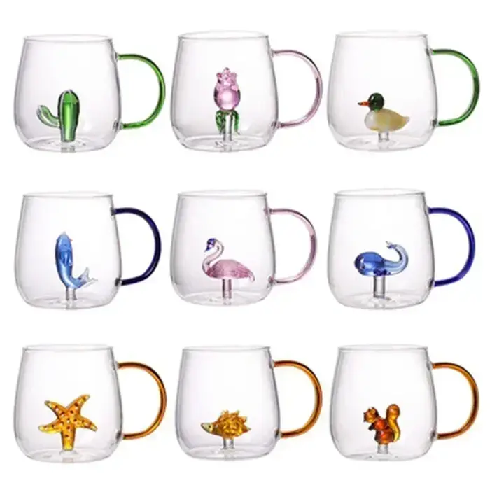Verre en forme d'animal de dessin animé