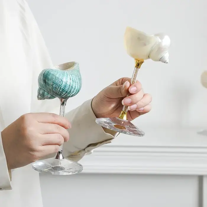 Gobelet de luxe en coquillage naturel fait à la main