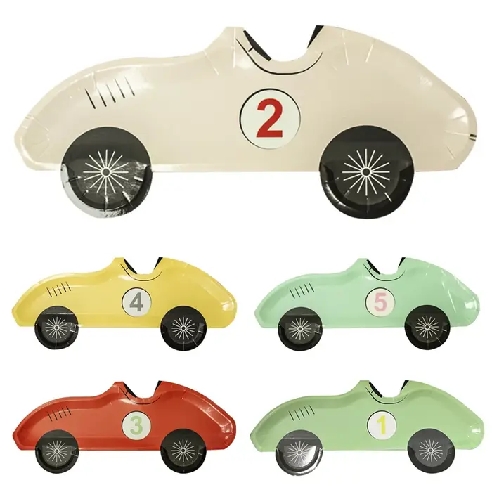 Assiettes en papier jetables en forme de voiture