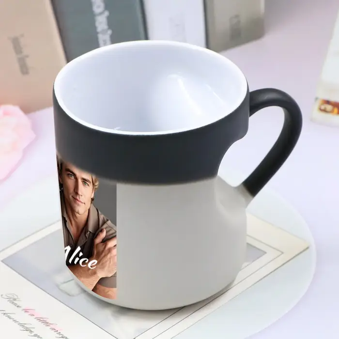 Mug à café personnalisé changeant de couleur avec photo et texte