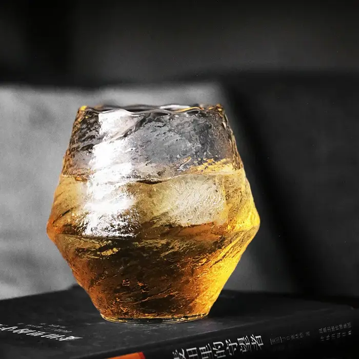Tasse en verre à esprit de whisky japonais