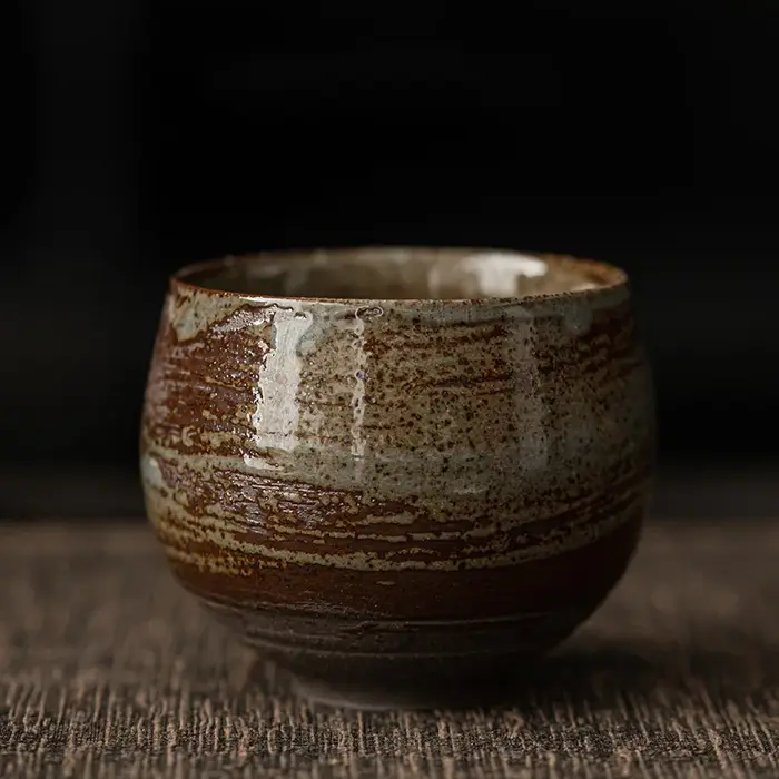 Tasse à thé en céramique faite à la main