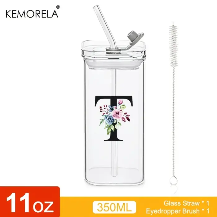 Gobelets en verre en forme de 24 lettres