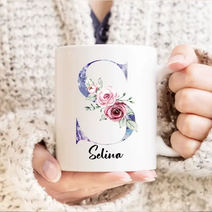 Tasse à café florale personnalisée avec nom