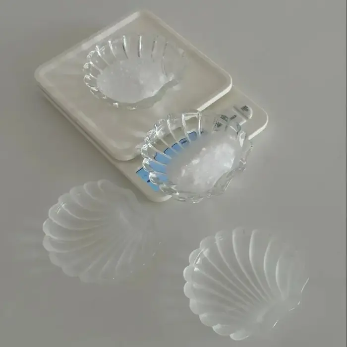 Plat en verre à coque en verre