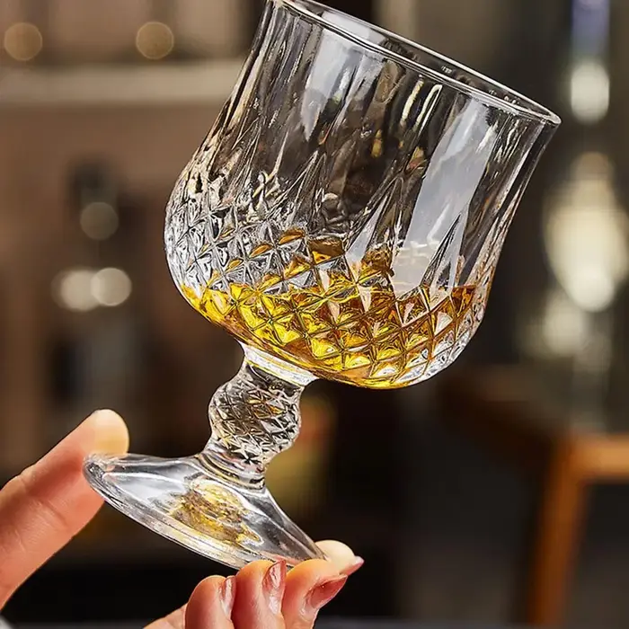 6 pièces créatif Vintage sculpté verre tasse Mini fruits liqueur