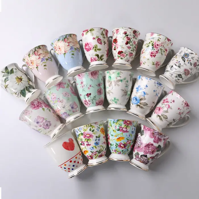 Tasse à café fleur peinte dorée en céramique de haute qualité