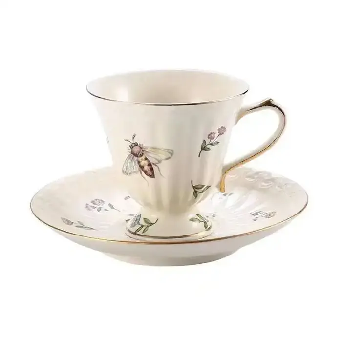 Ensemble tasse à café et plat en céramique