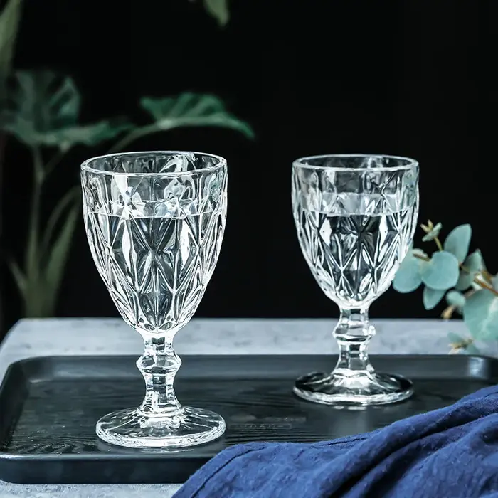 Gobelet de couleur vintage