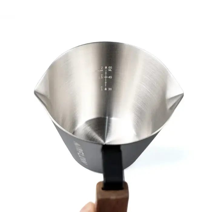 Tasse en acier inoxydable pour café