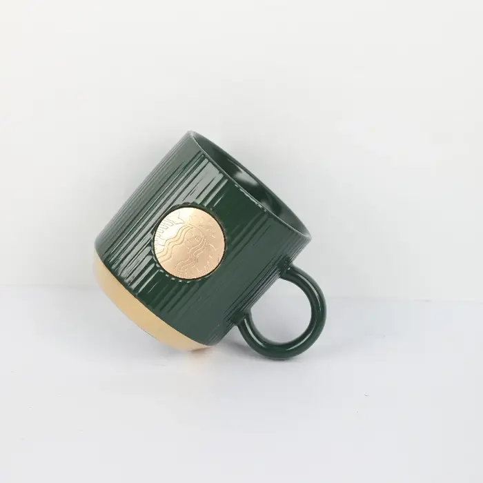 Mug Starbucks rétro à rayures vertes