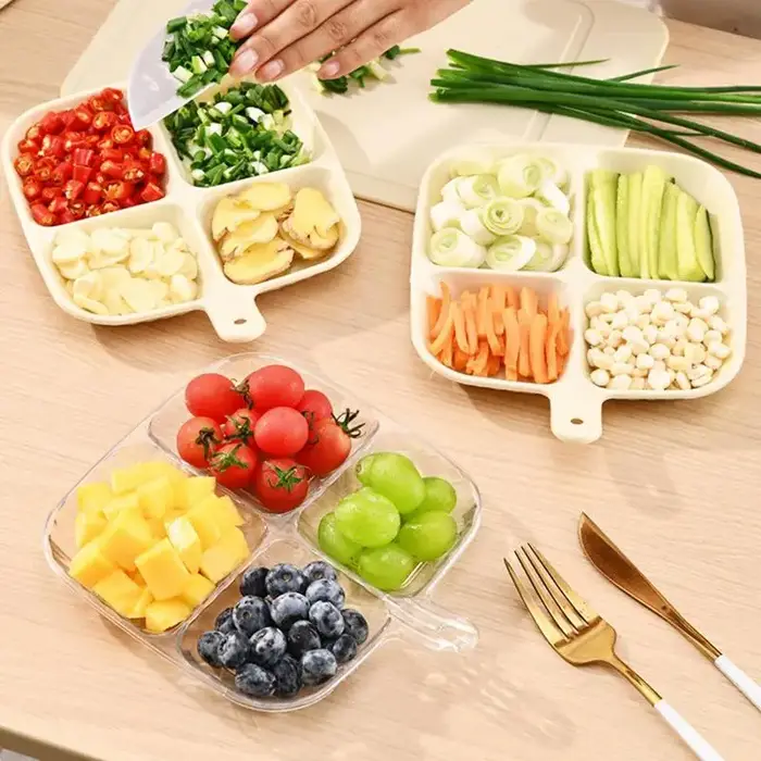 Assiettes divisées à quatre grilles