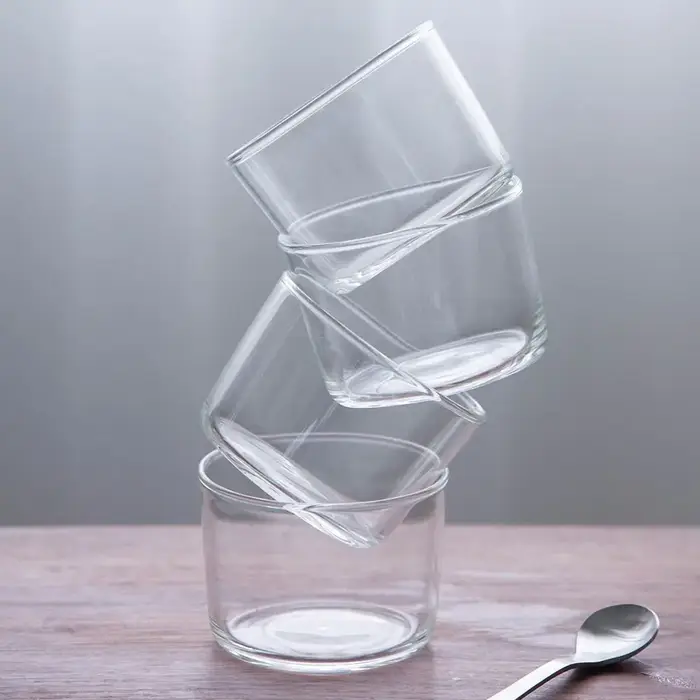 Gobelet à pudding en verre pratique