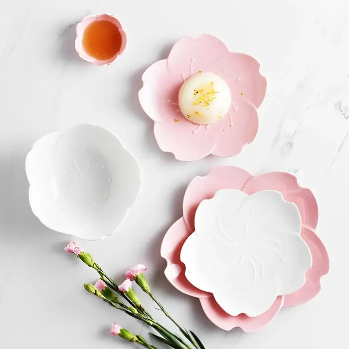 Service de vaisselle en porcelaine