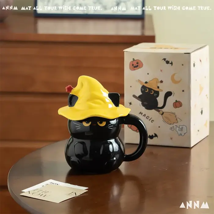 Tasse en céramique de chat fantôme de rêve de 450 ml avec couvercle