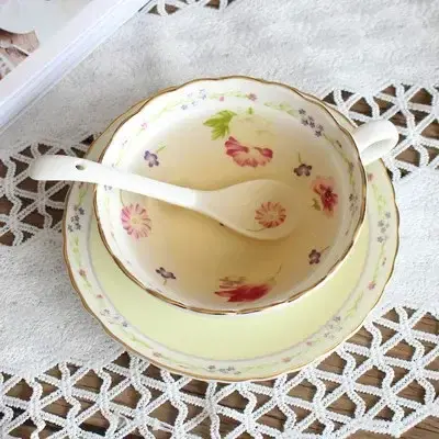 Tasse à thé en céramique Royal Sophia
