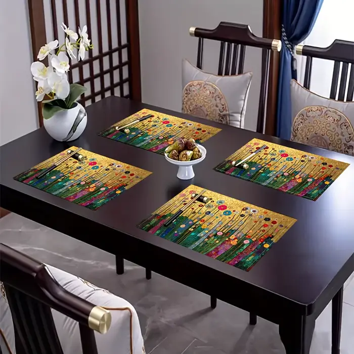 4 sets de table floraux Gustav Klimt avec un design doré