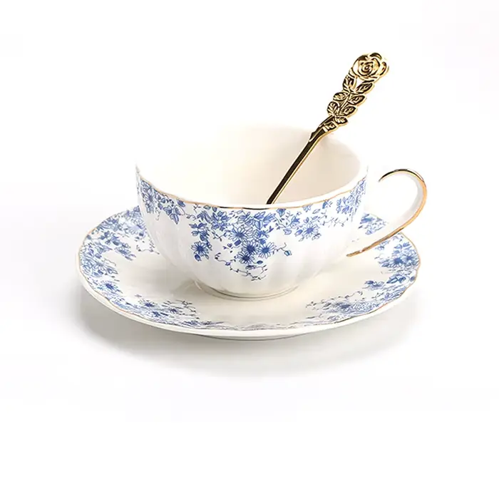 Service à thé de l'après-midi, théière à fleurs, tasse à thé en verre chauffée, tasse à café et souc