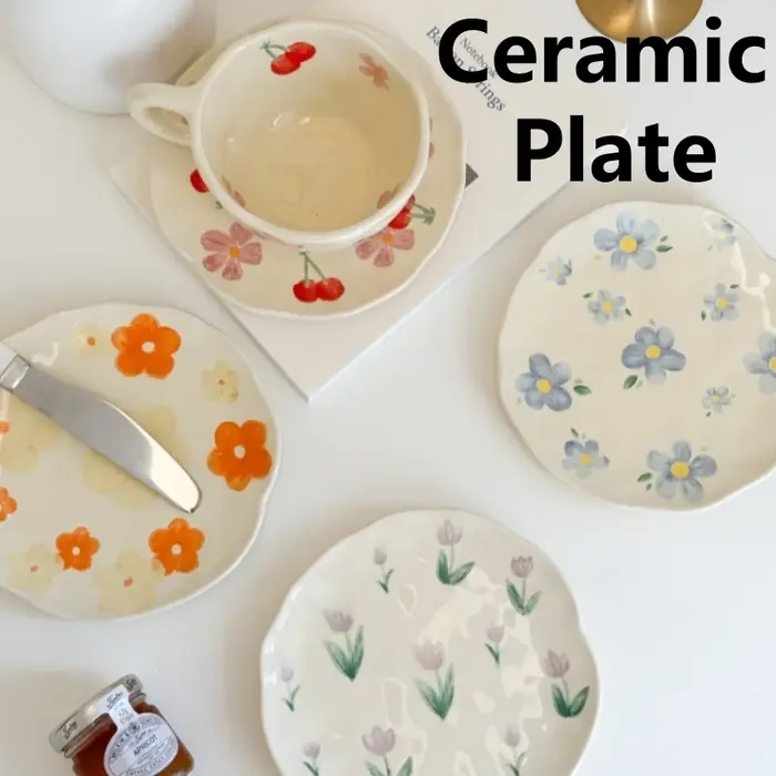 Ensemble de tasses à café avec assiette en céramique