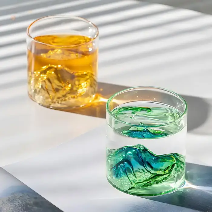 Corlor montagne verre