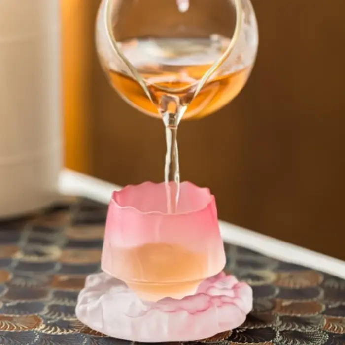 Tasse en verre dégradé japonais "Glacier Pink"