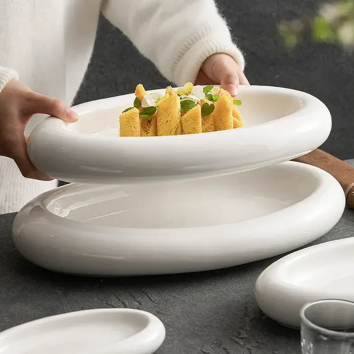 Assiette occidentale en céramique à double couche isolante
