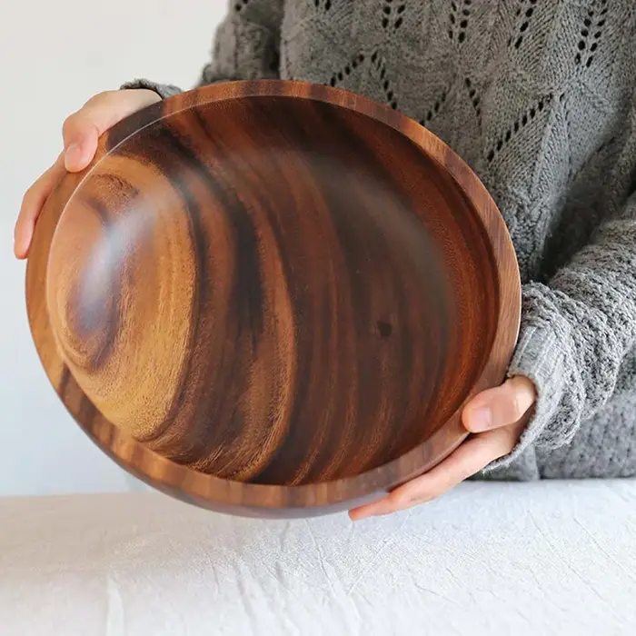 Bol à salade en bois naturel fait à la main