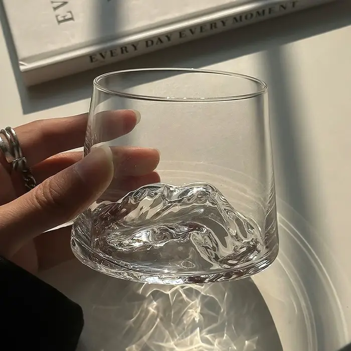 Tasse en verre esthétique